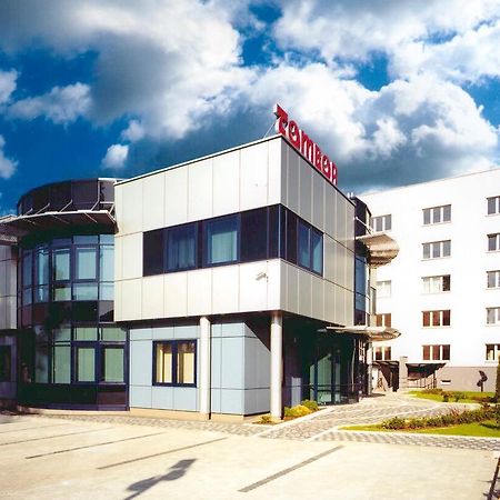 Gosciniec Tombor Aparthotel Katowice Exterior photo